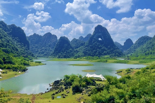 Vietnam and Australia co-host online course on sustainable tourism
